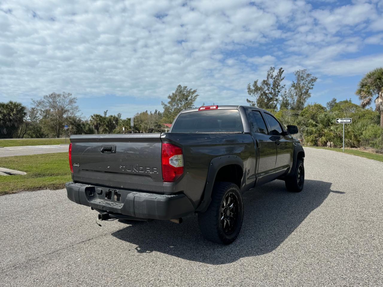 5tfum5f17fx062000 5TFUM5F17FX062000 2015 Toyota Tundra Double Cab Sr/Sr5
