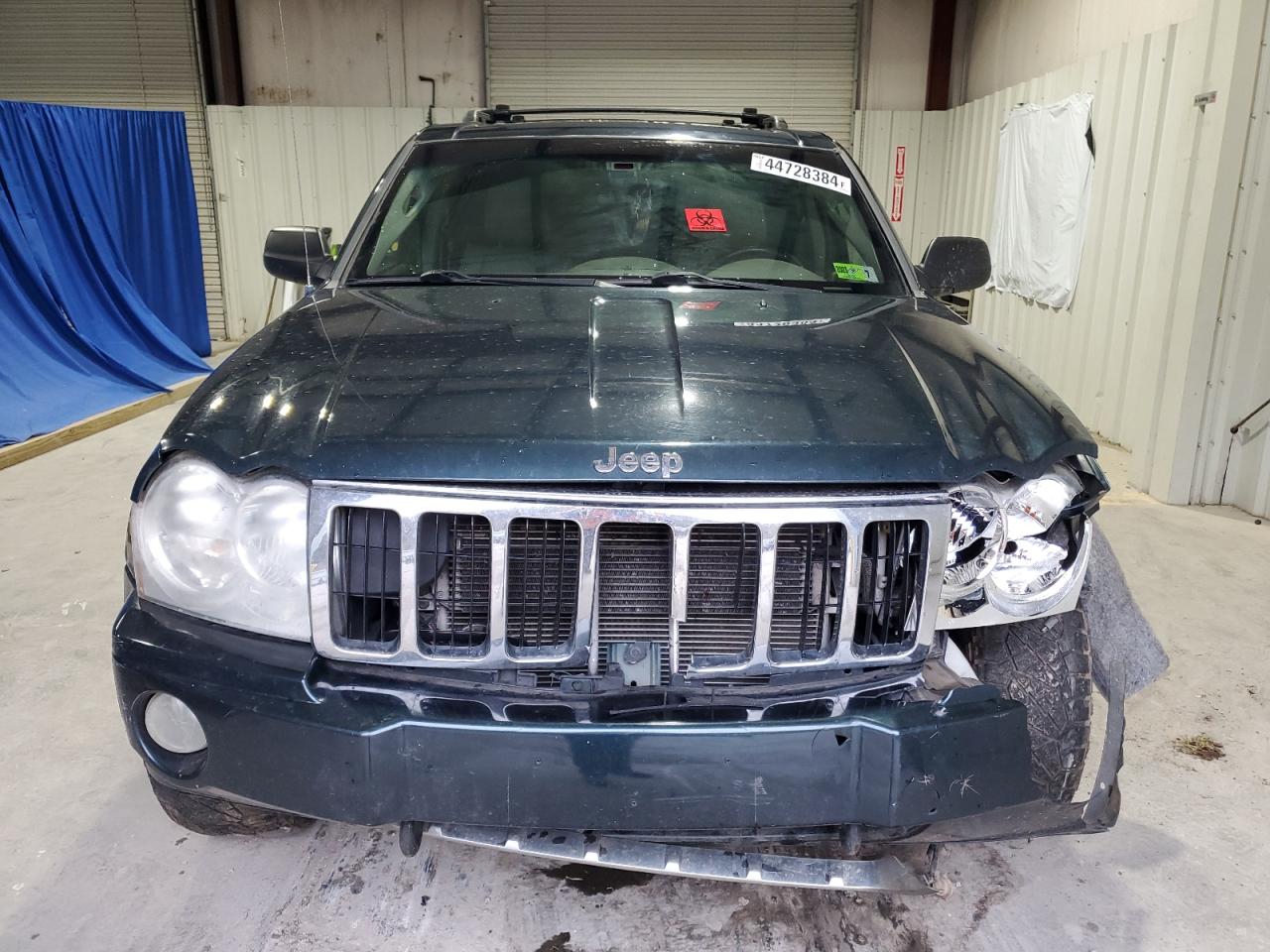 1J8HR582X5C571098 2005 Jeep Grand Cherokee Limited