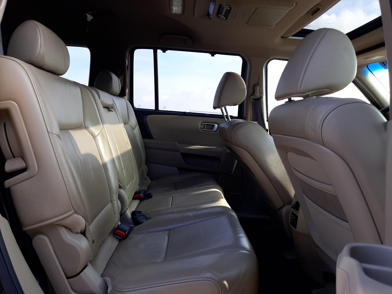 5FNYF4H94BB060587 2011 Honda Pilot Touring