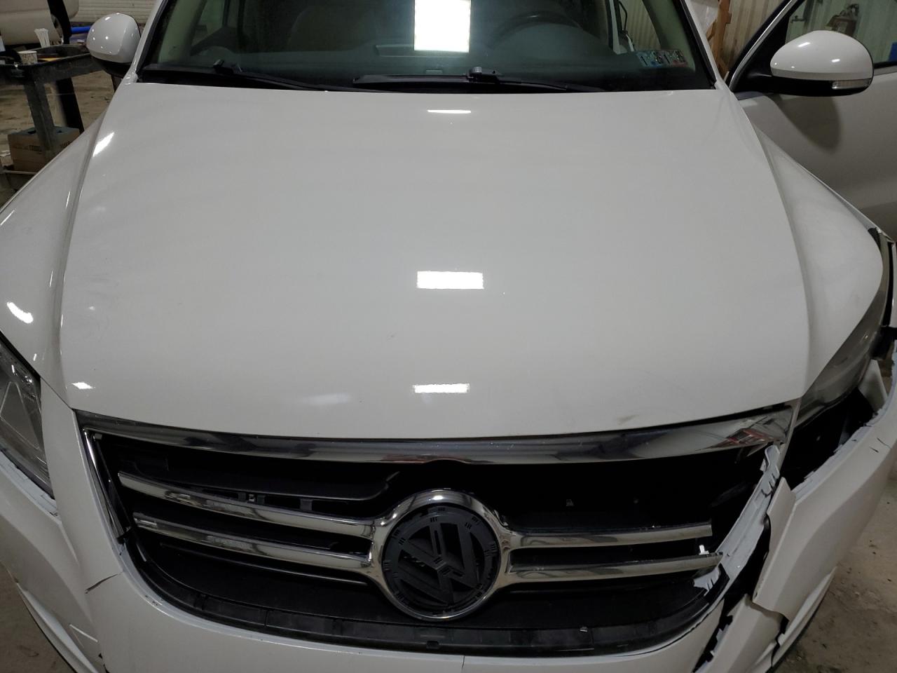 WVGBV7AX9AW515751 2010 Volkswagen Tiguan Se