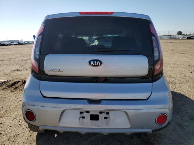 VIN 1FADP3K27FL381369 2019 KIA SOUL no.6