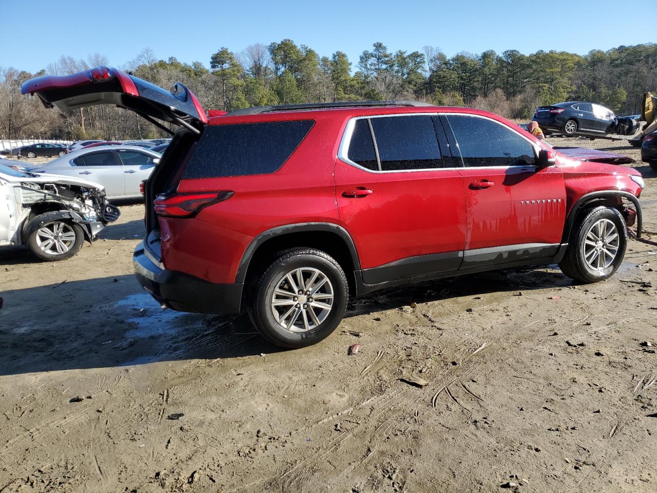 2022 Chevrolet Traverse Lt vin: 1GNERGKW6NJ105480