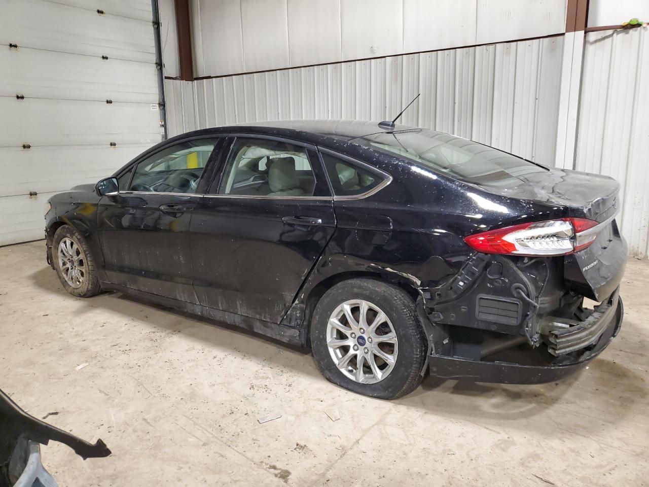 2018 Ford Fusion S vin: 3FA6P0G78JR118054