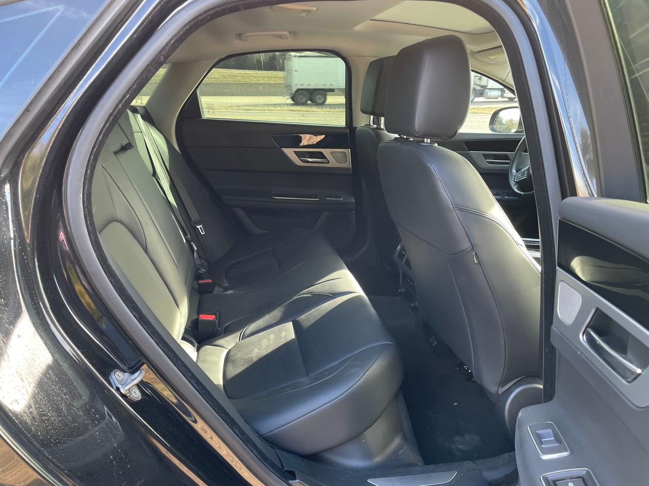 SAJBD4BV6GCY21319 2016 Jaguar Xf Premium