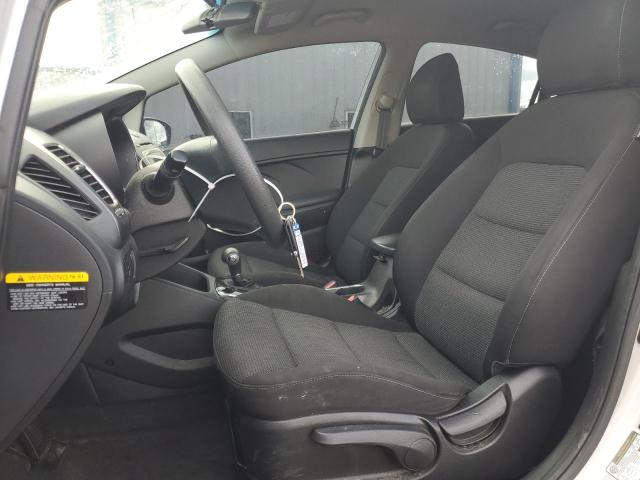 2017 Kia Forte - Image 7