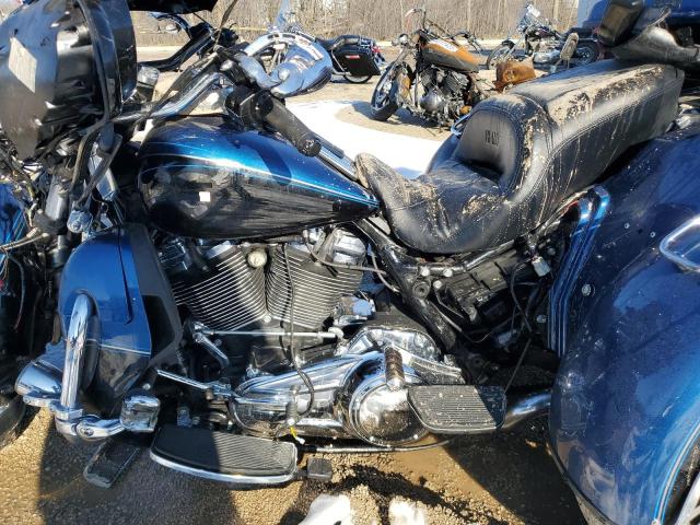 2018 HARLEY-DAVIDSON FLHTCUTG 1 1HD1MDD11JB853630