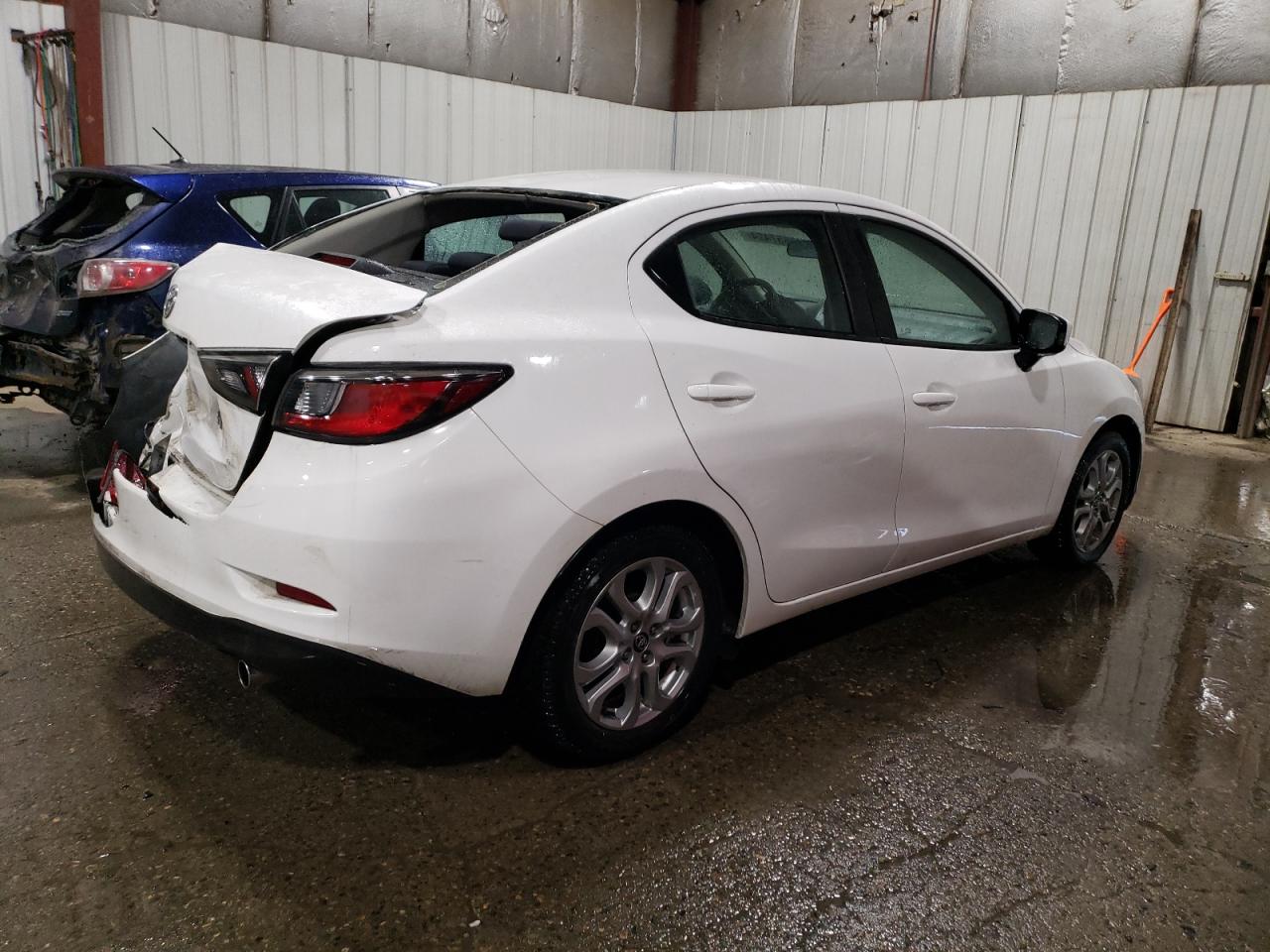 3MYDLBYV8HY167178 2017 Toyota Yaris Ia