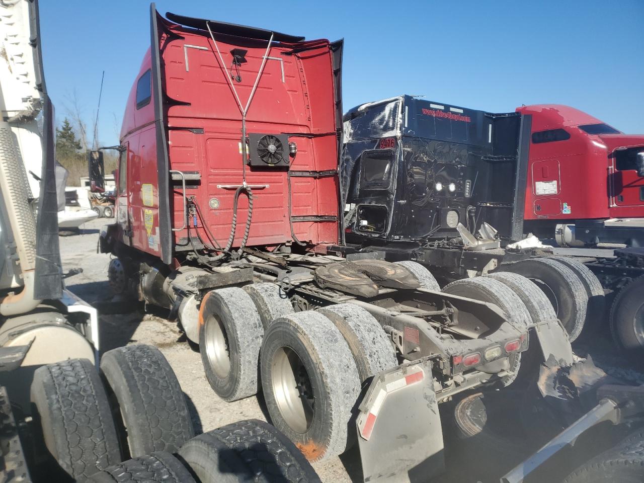 4V4NC9TG0DN132330 2013 Volvo Vn Vnl