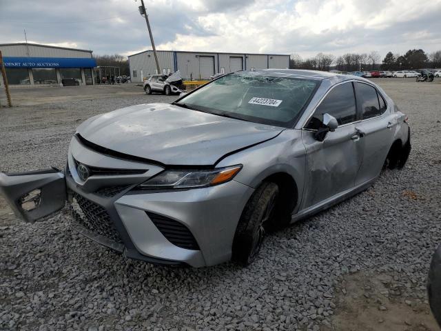 Lot #2428254380 2019 TOYOTA CAMRY L salvage car