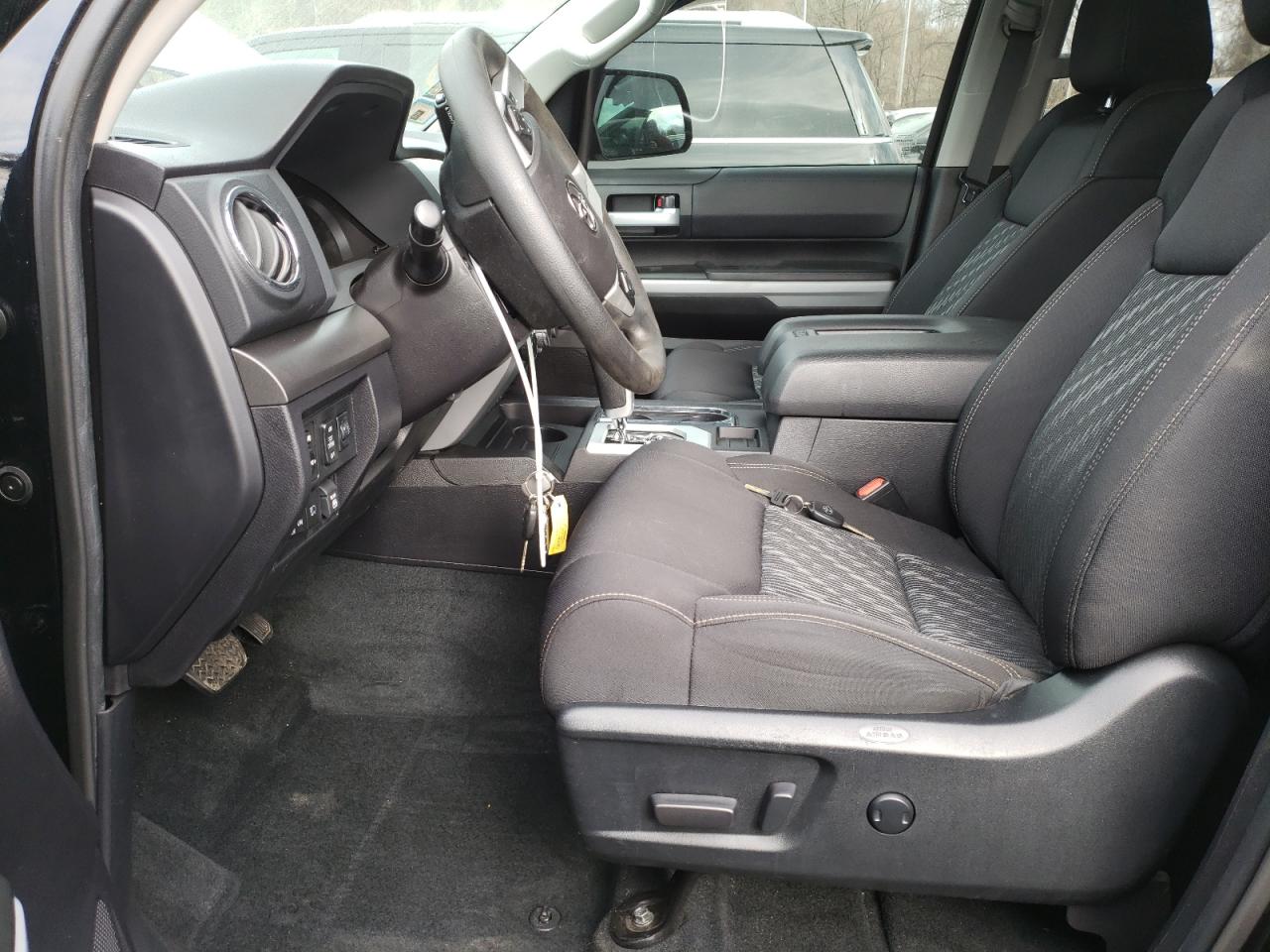 VIN: 5TFDY5F12MX024000 2021 TOYOTA TUNDRA