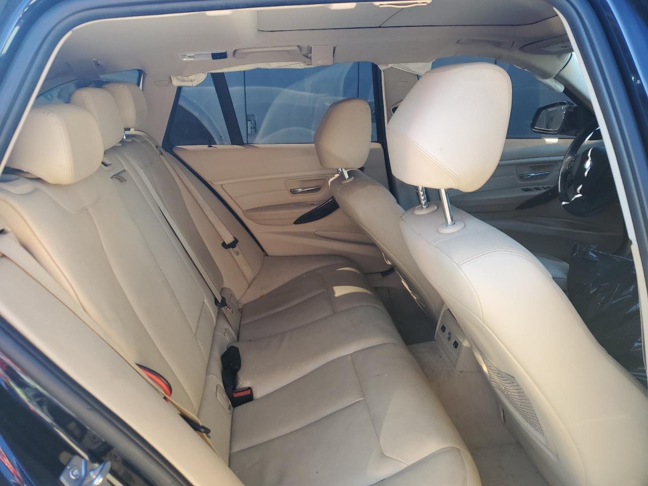 WBA3G7C57EF186310 2014 BMW 328 Xi