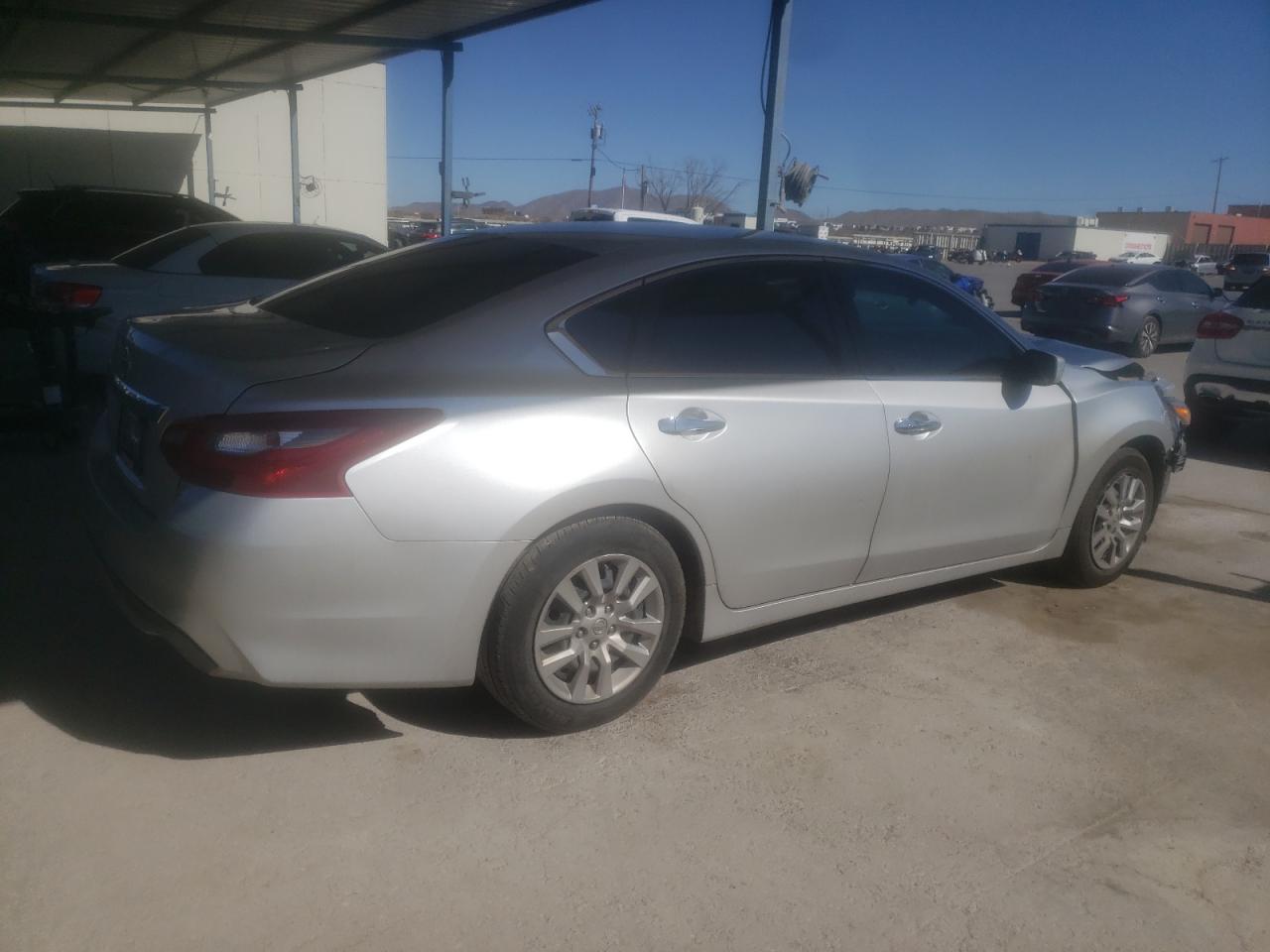 2018 Nissan Altima 2.5 vin: 1N4AL3AP1JC296273