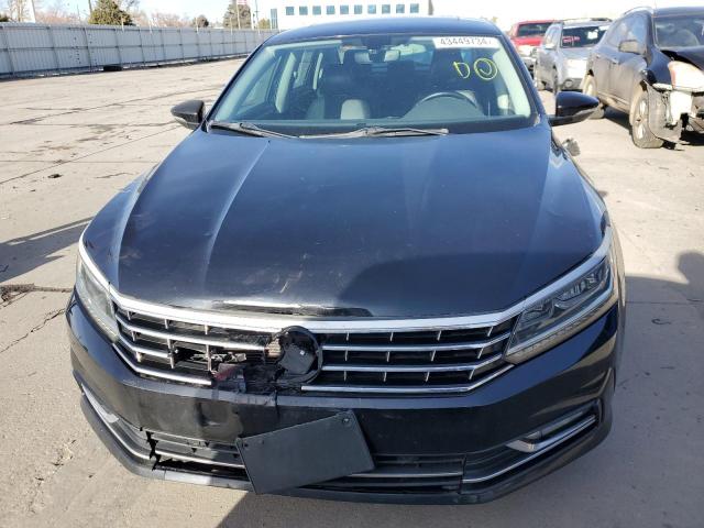 2017 VOLKSWAGEN PASSAT SE 1VWGT7A32HC009989