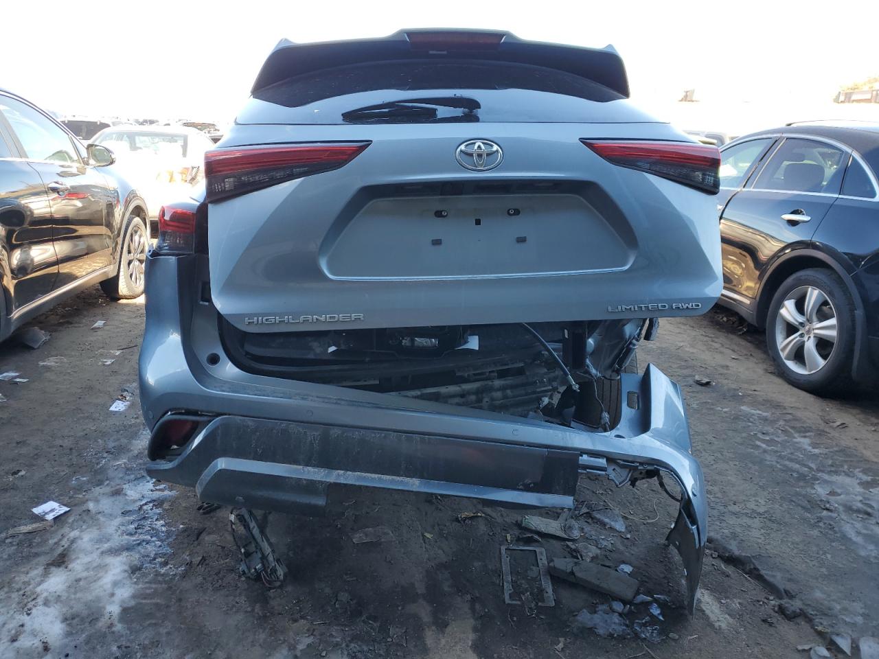 5TDDZRBH2NS206200 2022 Toyota Highlander Limited