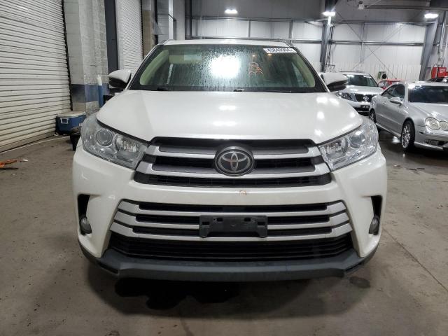 VIN 5TDJZRFH2KS580055 2019 Toyota Highlander, SE no.5