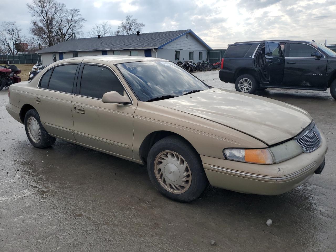 1LNLM97V6TY725028 1996 Lincoln Continental Base