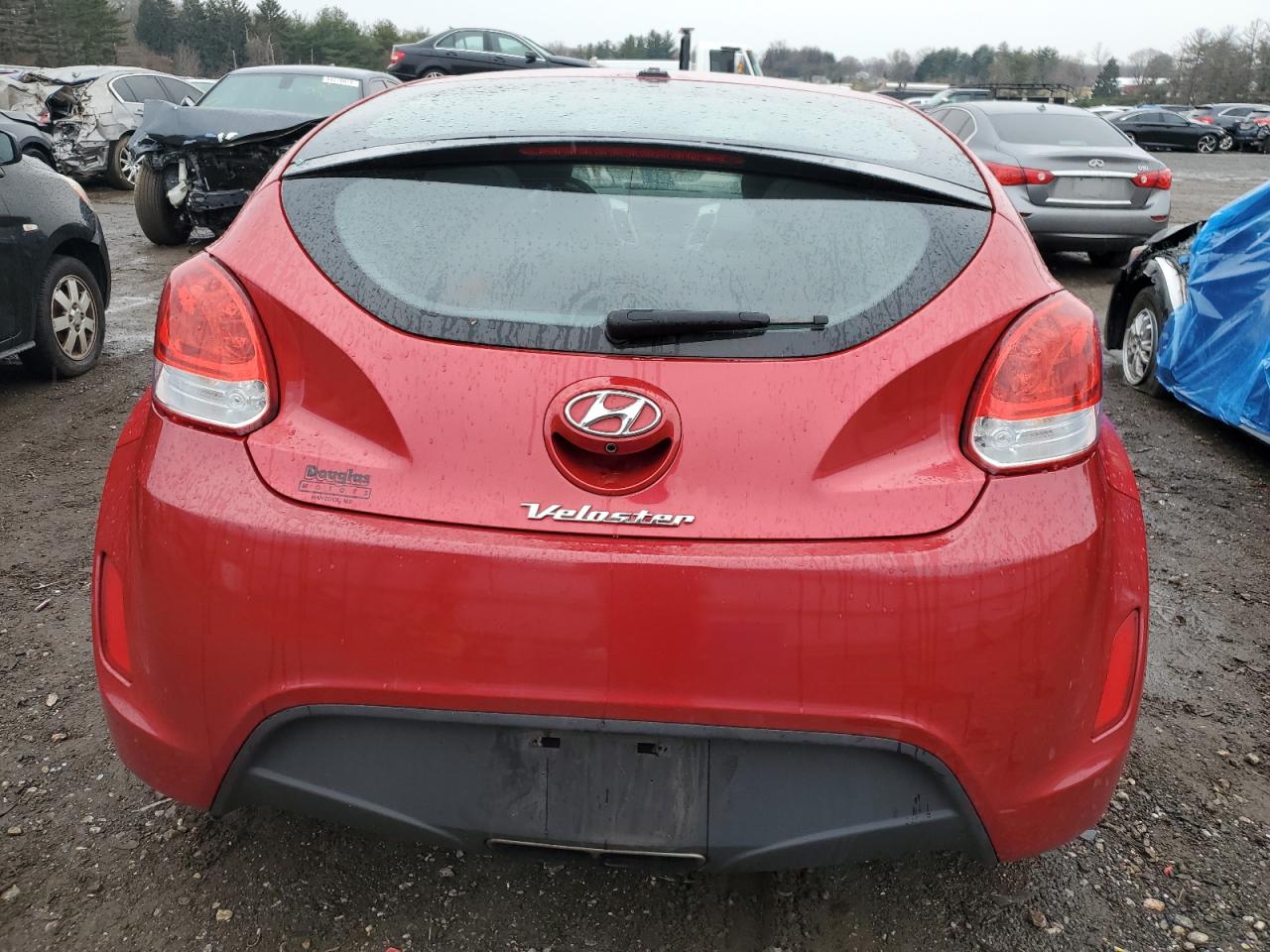 2017 Hyundai Veloster vin: KMHTC6AD3HU310619