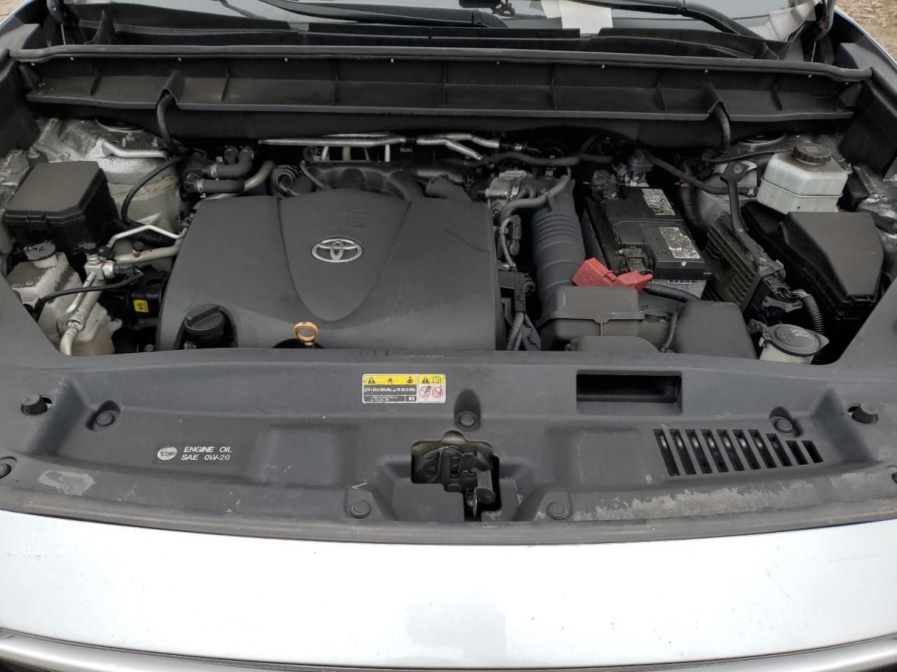 5TDHZRBH9MS541860 2021 Toyota Highlander Xle