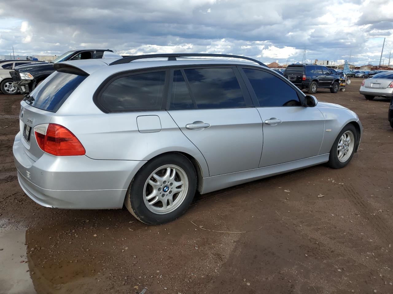 WBAVS13567FX15995 2007 BMW 328 It