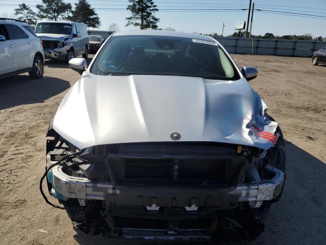 VIN 3FA6P0HDXKR213639 2019 Ford Fusion, SE no.5