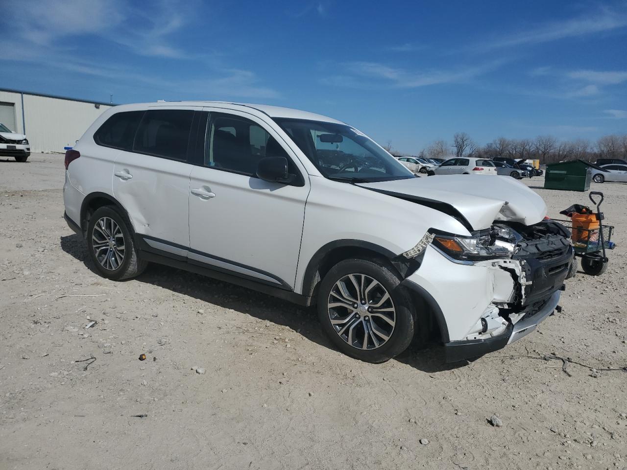 2017 Mitsubishi Outlander Es vin: JA4AD2A36HZ052375