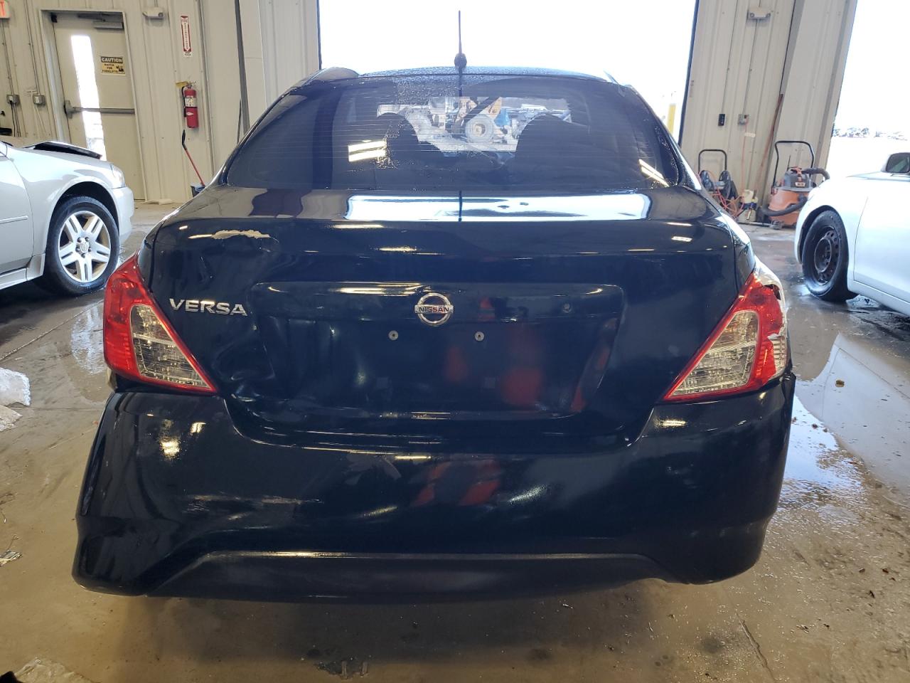 3N1CN7AP2FL825541 2015 Nissan Versa S