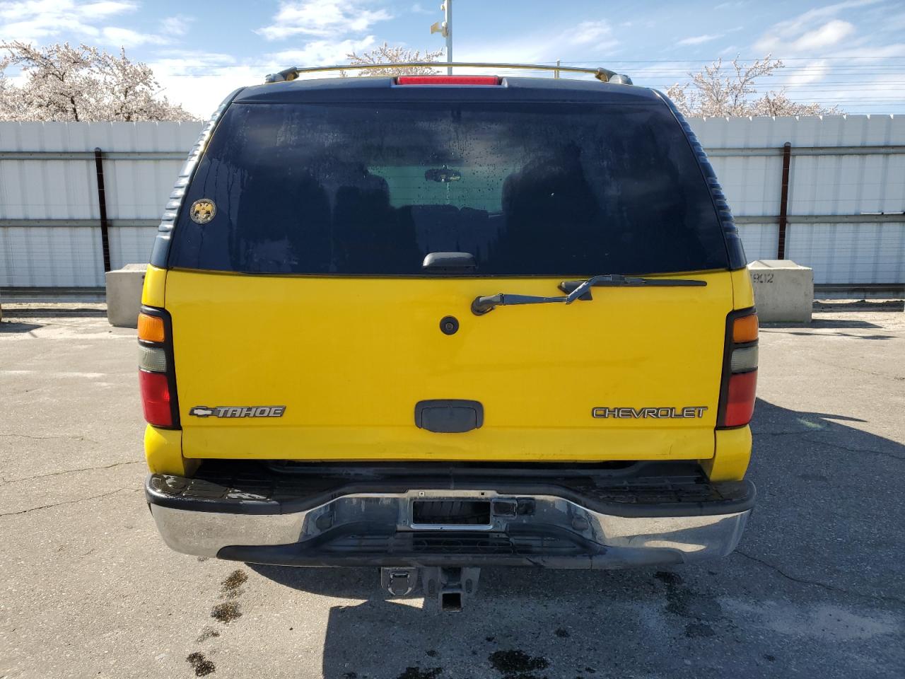 1gnec13t25j242855 1GNEC13T25J242855 2005 Chevrolet Tahoe C1500