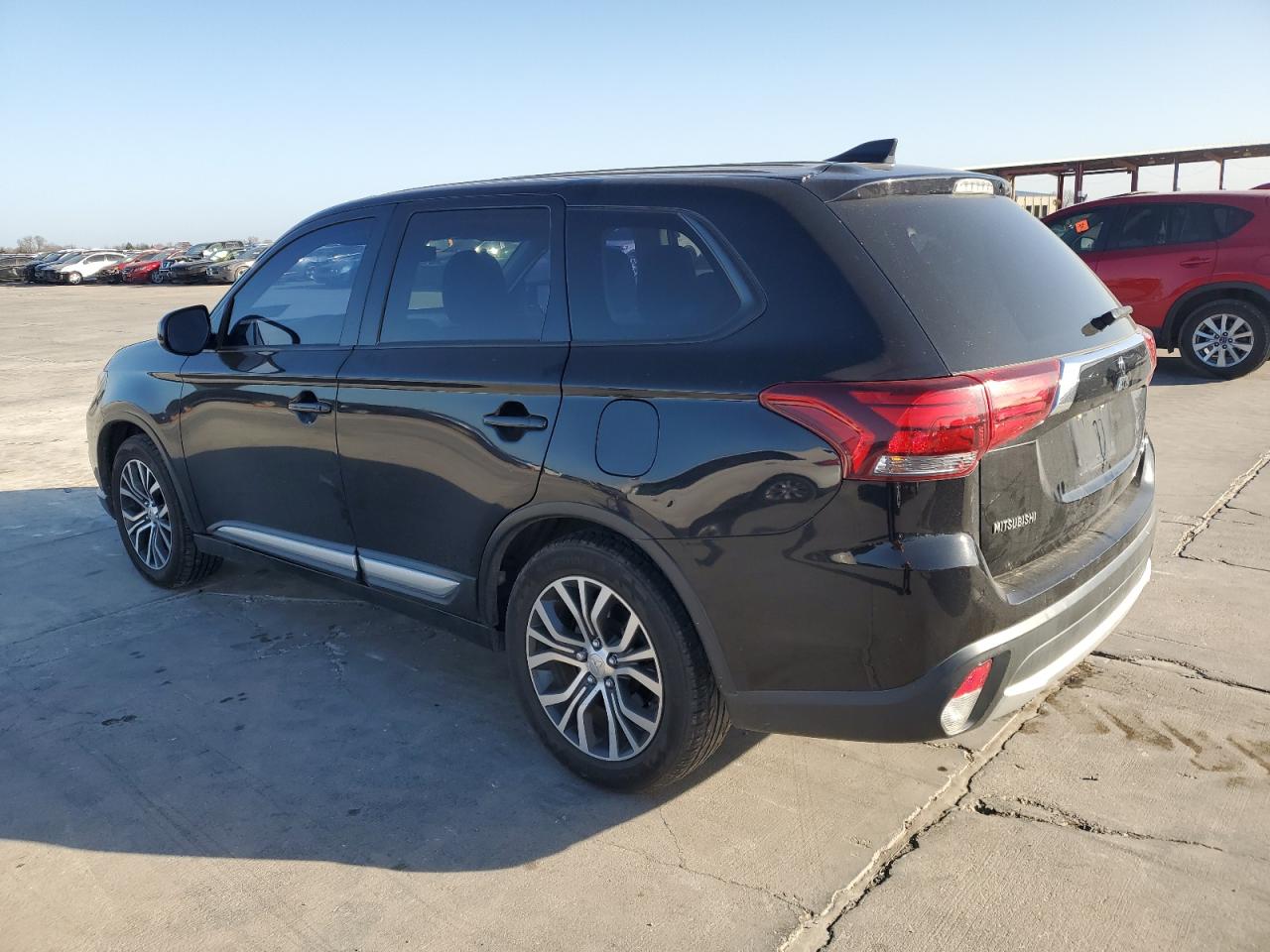 JA4AD2A36HZ060346 2017 Mitsubishi Outlander Es