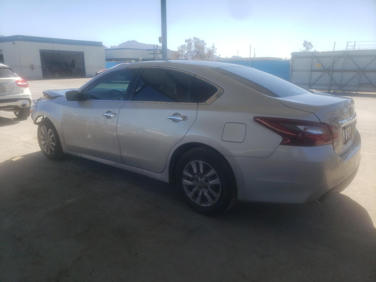 2018 Nissan Altima 2.5 vin: 1N4AL3AP1JC296273