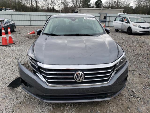 1VWSA7A35MC015618 Volkswagen Passat SE 5