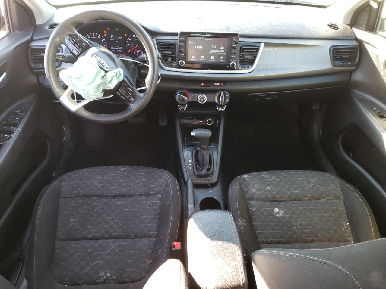 3KPA24AB2KE196944 2019 Kia Rio S