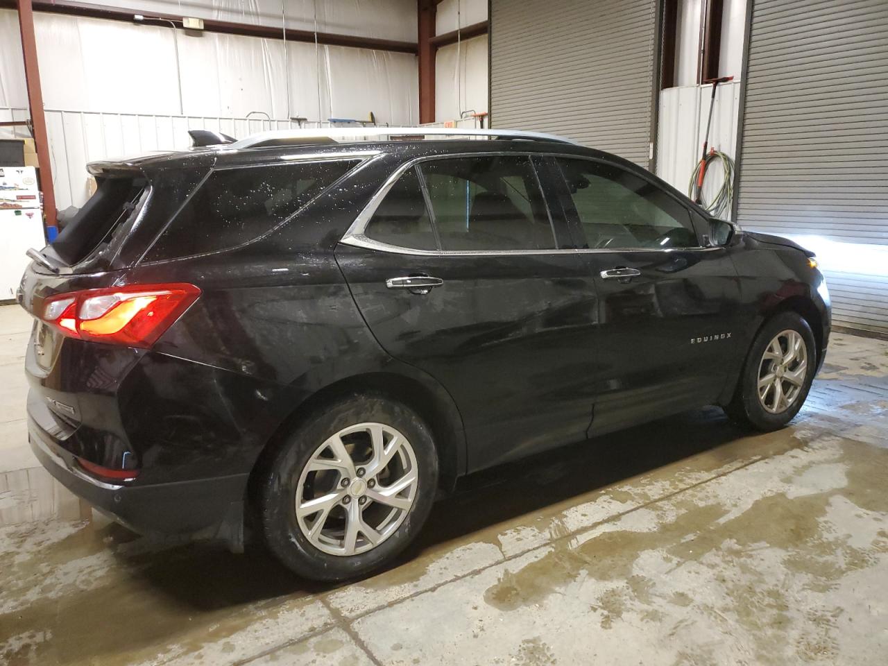 3GNAXXEU5JL141484 2018 Chevrolet Equinox Premier