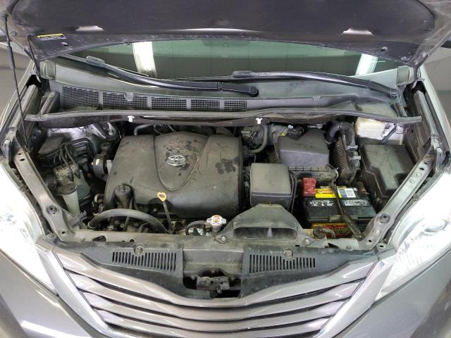 2017 TOYOTA SIENNA 5TDKZ3DC7HS840676