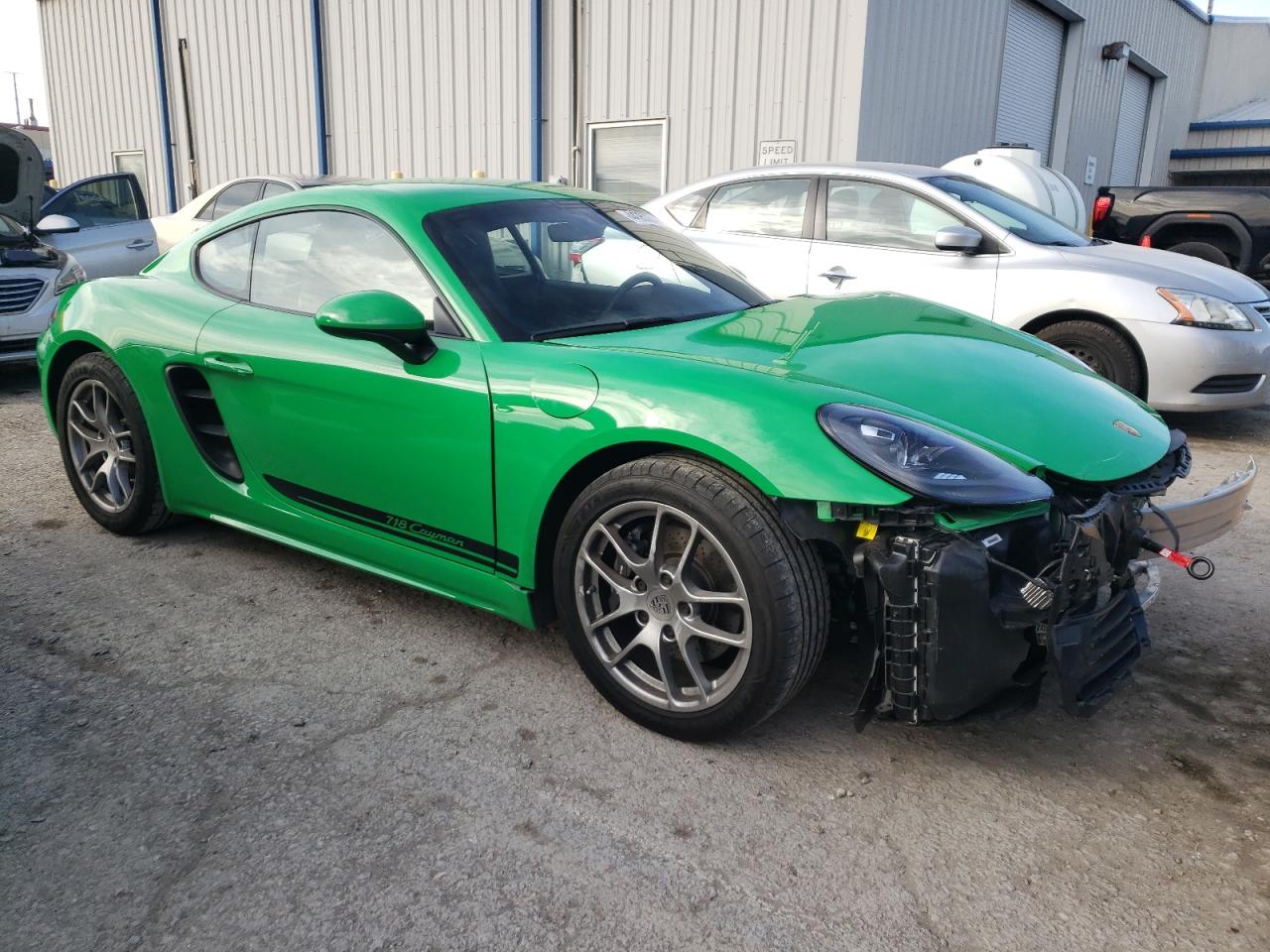 2022 Porsche Cayman Base vin: WP0AA2A80NS255115