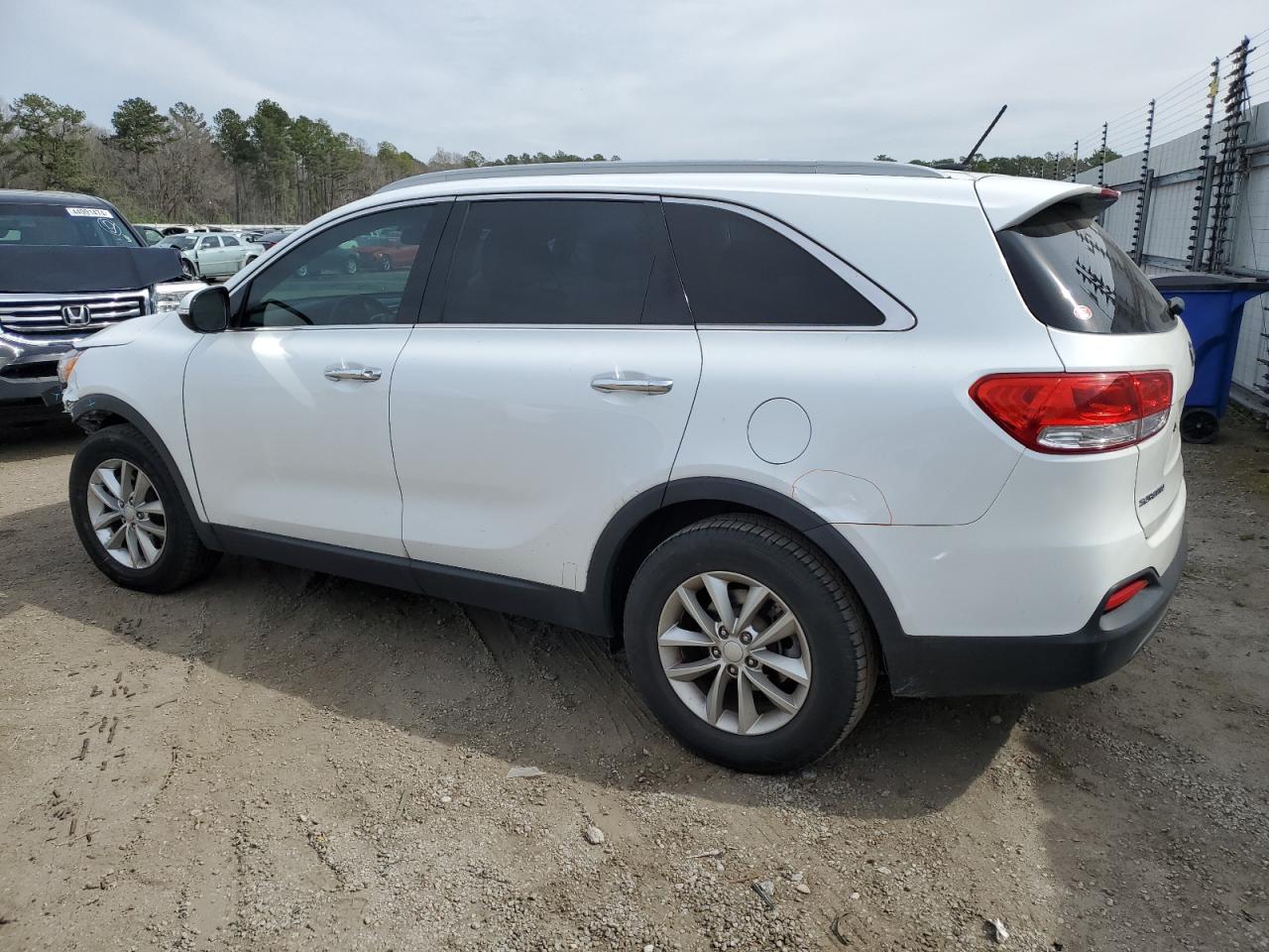 2016 Kia Sorento Lx vin: 5XYPG4A36GG104782