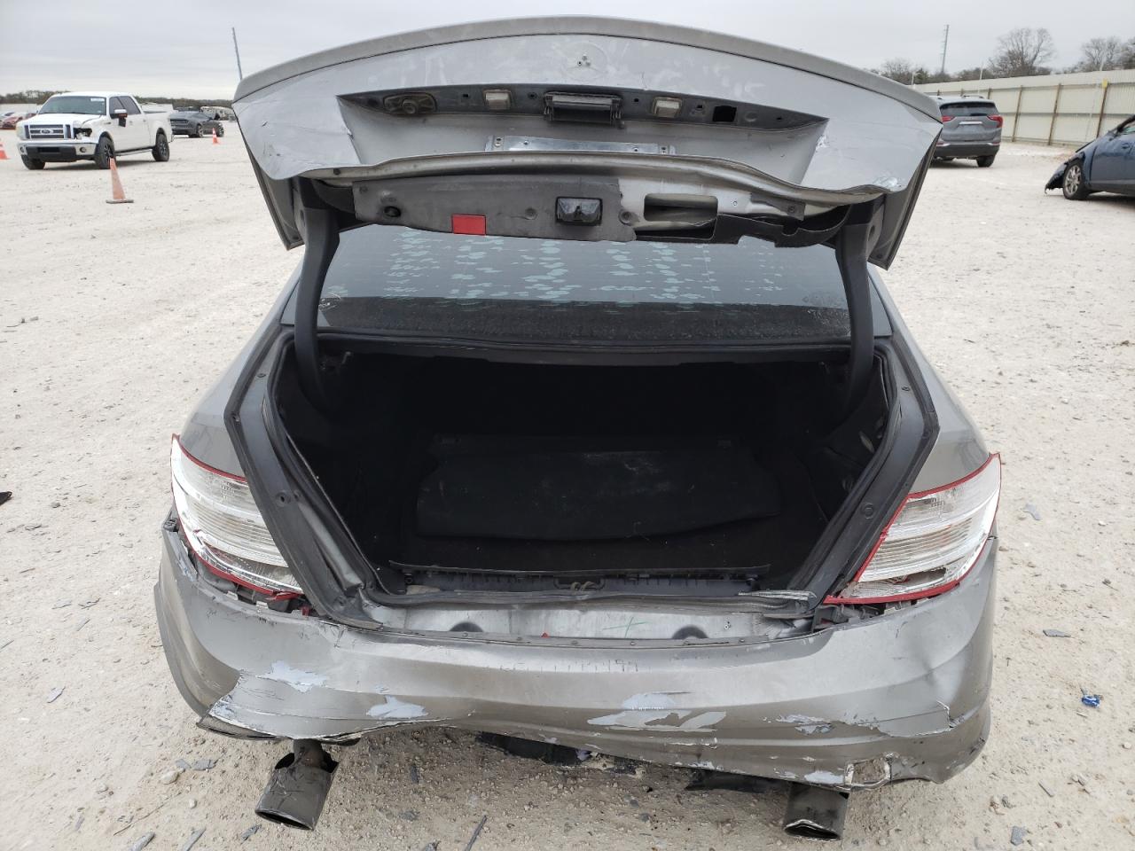 WDDGF81X38F046685 2008 Mercedes-Benz C 300 4Matic