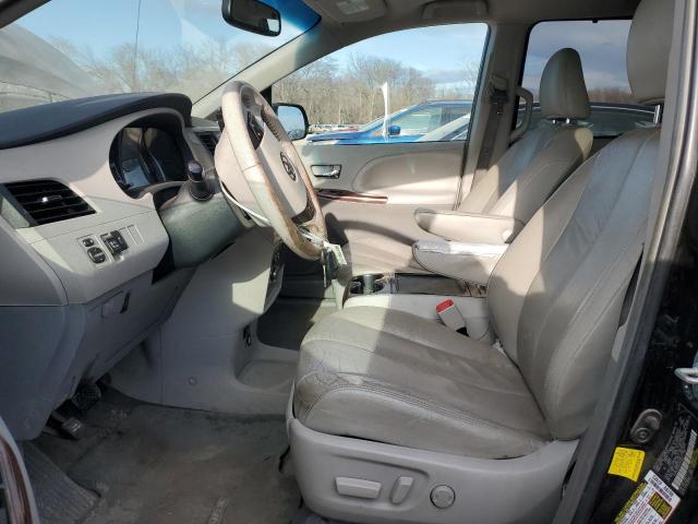 2012 Toyota Sienna - Image 7