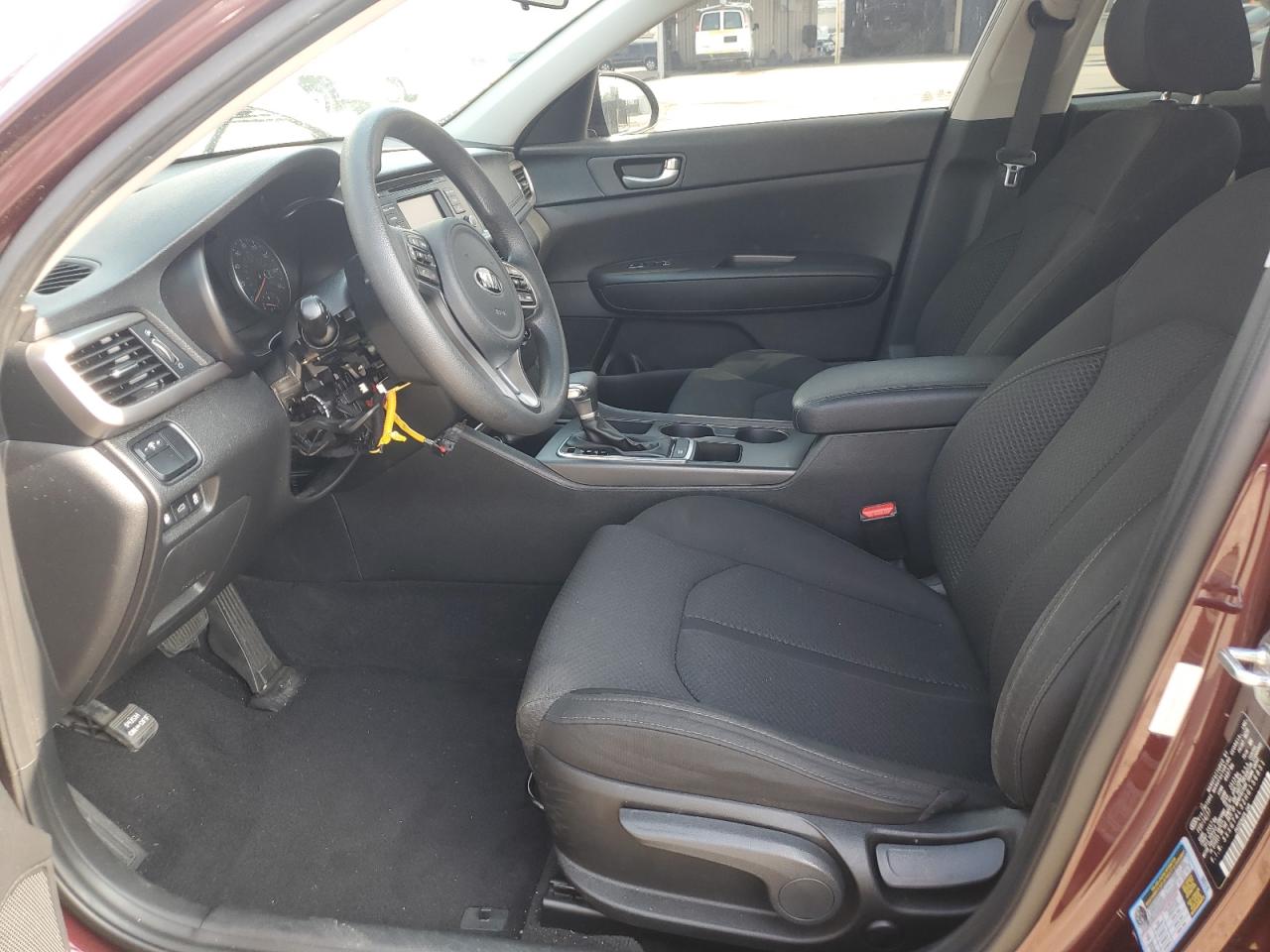 5XXGT4L32HG156831 2017 Kia Optima Lx