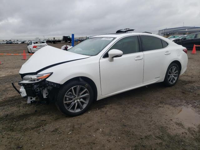 2017 Lexus ES 300h 