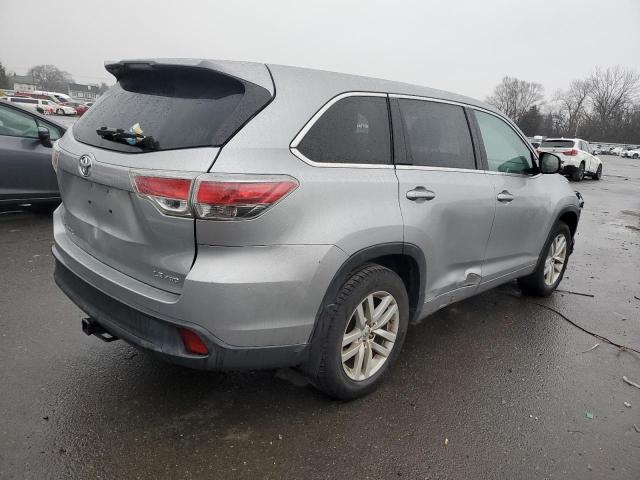 VIN 5TDBKRFH0FS190814 2015 Toyota Highlander, LE no.3