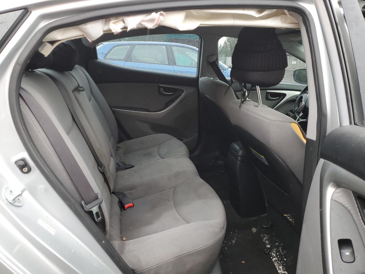 2013 Hyundai Elantra Gls vin: KMHDH4AE8DU953089