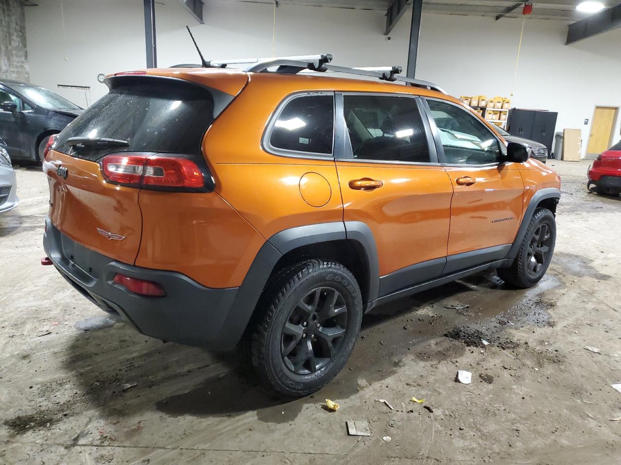 2015 Jeep Cherokee Trailhawk vin: 1C4PJMBS8FW703966