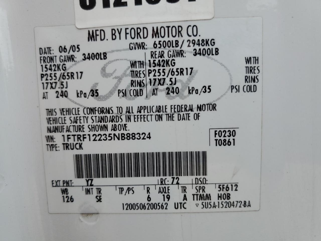 1FTRF12235NB88324 2005 Ford F150