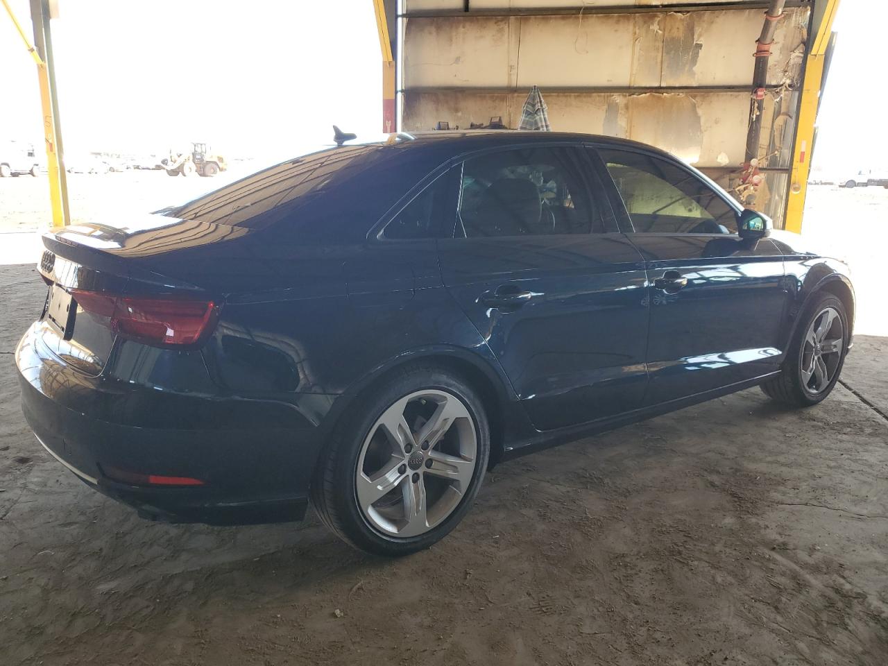 WAUAUGFF4J1068257 2018 Audi A3 Premium