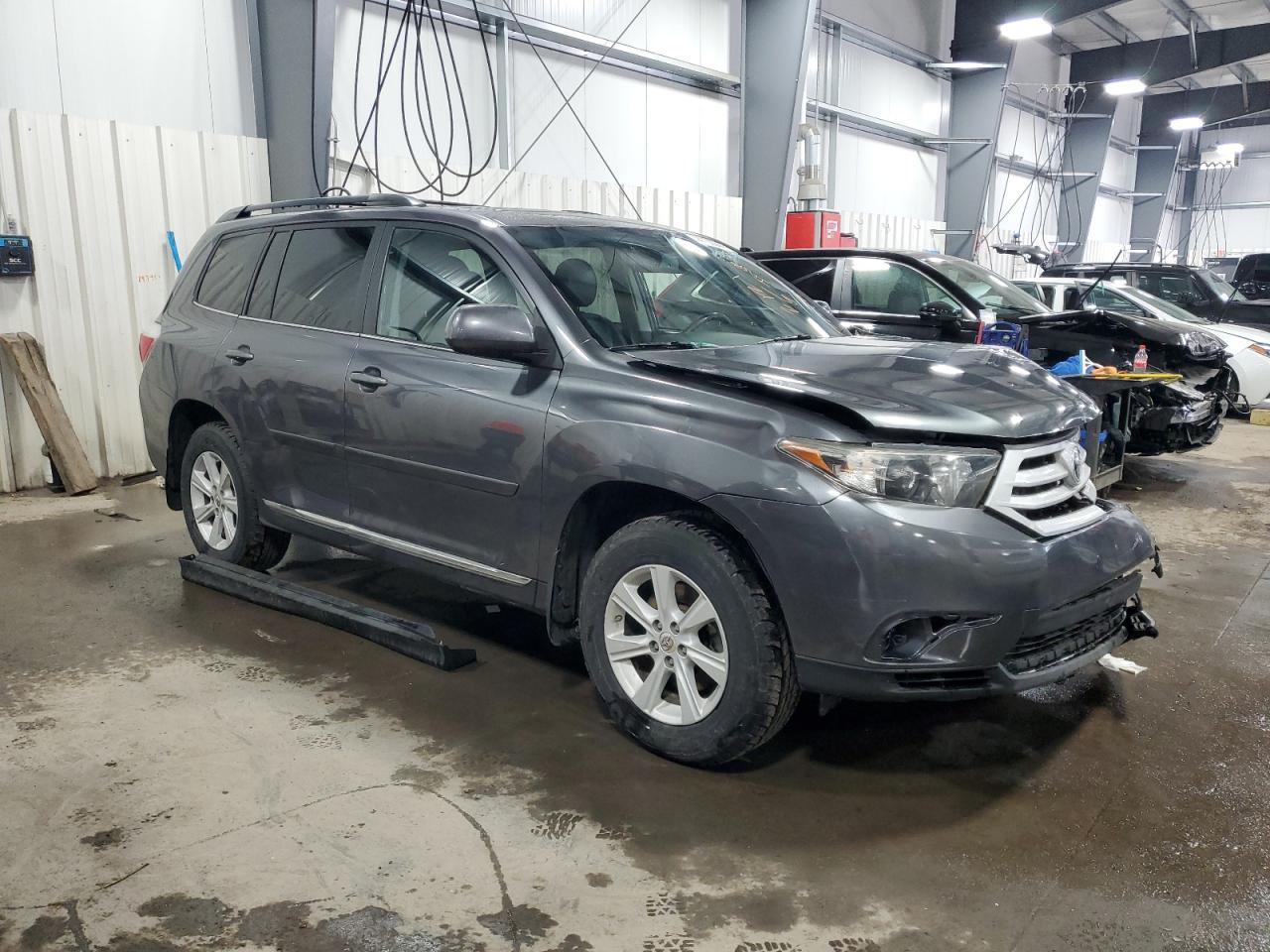 5TDBK3EH1CS142670 2012 Toyota Highlander Base