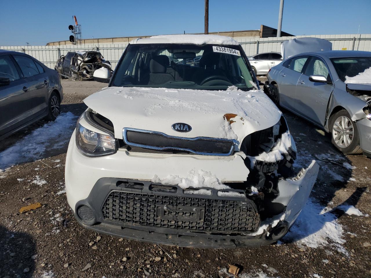 2015 Kia Soul vin: KNDJN2A24F7800155