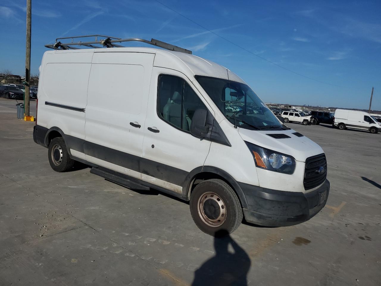 VIN: 1FTYR2CG9KKA52621 2019 FORD TRANSIT