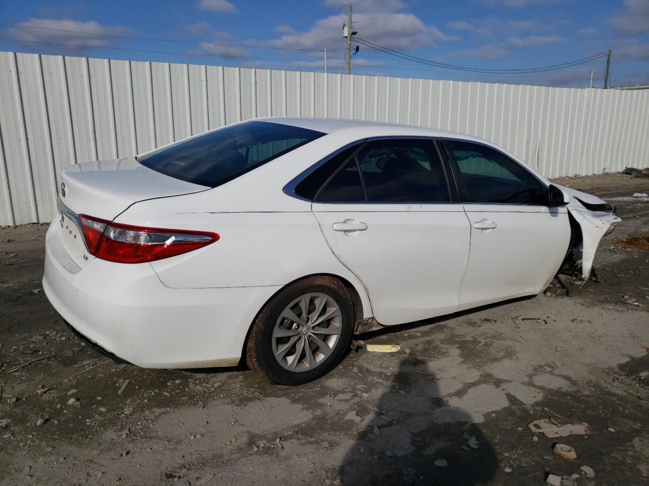 Lot #2428364542 2017 TOYOTA CAMRY LE