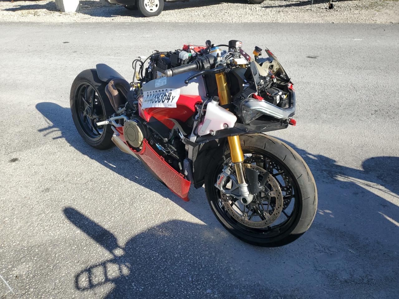 ZDMDAGNW2JB003299 2018 Ducati Panigale V4