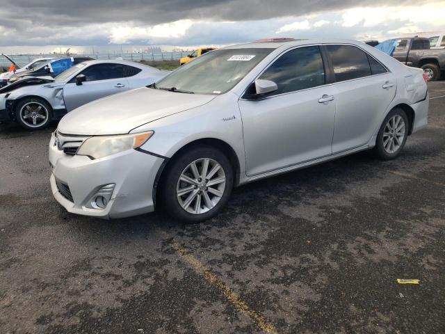 2013 Toyota Camry Hybrid 